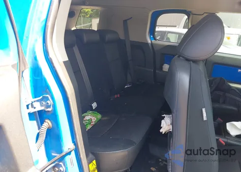 2007 Toyota Fj Cruiser z USA, uszkodzony, nr VIN JTEBU11F970015995